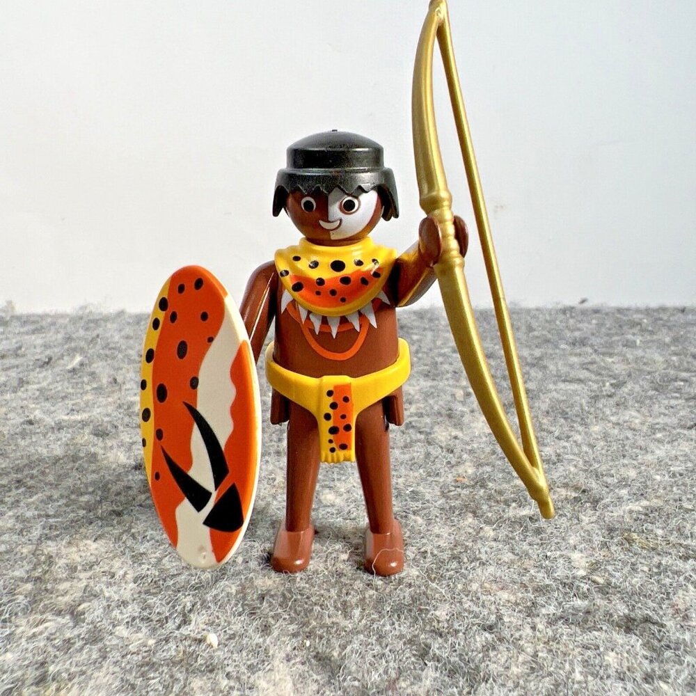 Playmobil Jungle 4564 Tribesman Warrior Native Figure No Cuffs / Headdress